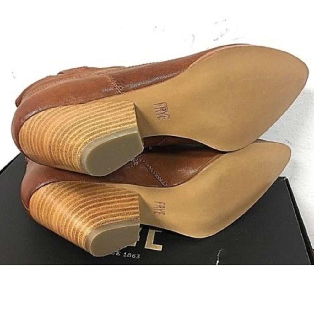 Size 9.5 NEW FRYE Women’s Reina Bootie Cognac - Picture 3 of 4